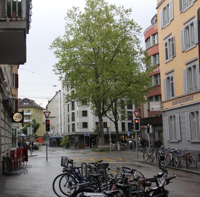 Stay2Night City Center Hostel Zurich Exterior photo