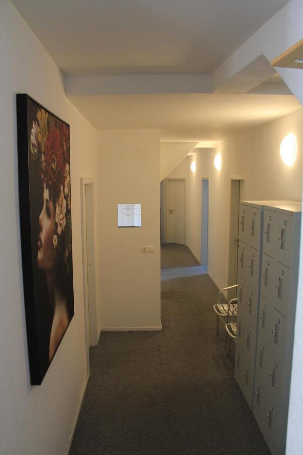 Stay2Night City Center Hostel Zurich Exterior photo
