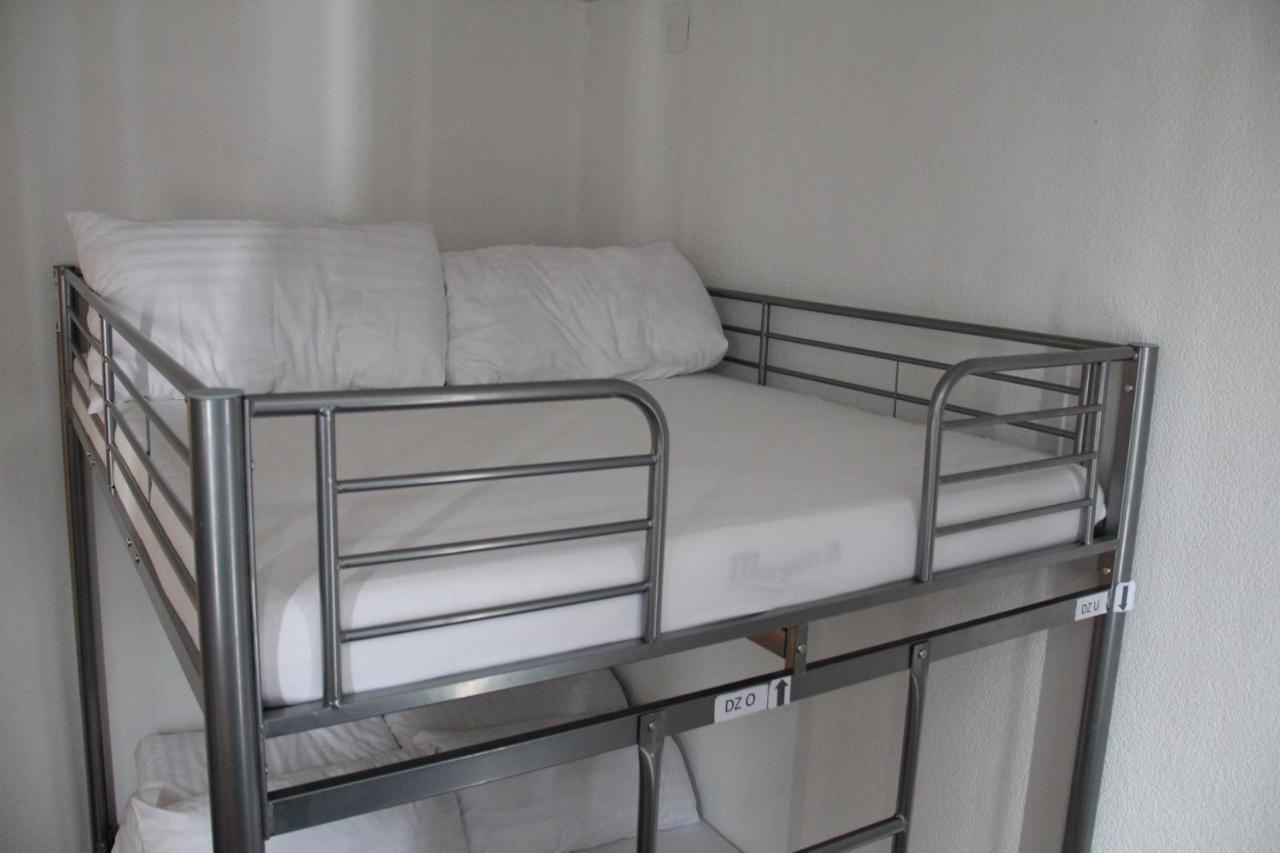 Stay2Night City Center Hostel Zurich Exterior photo